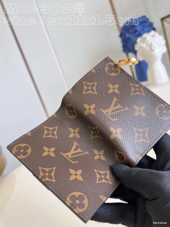 Fake Louis Bags Lisa Wallet Vuitton Louis 0710